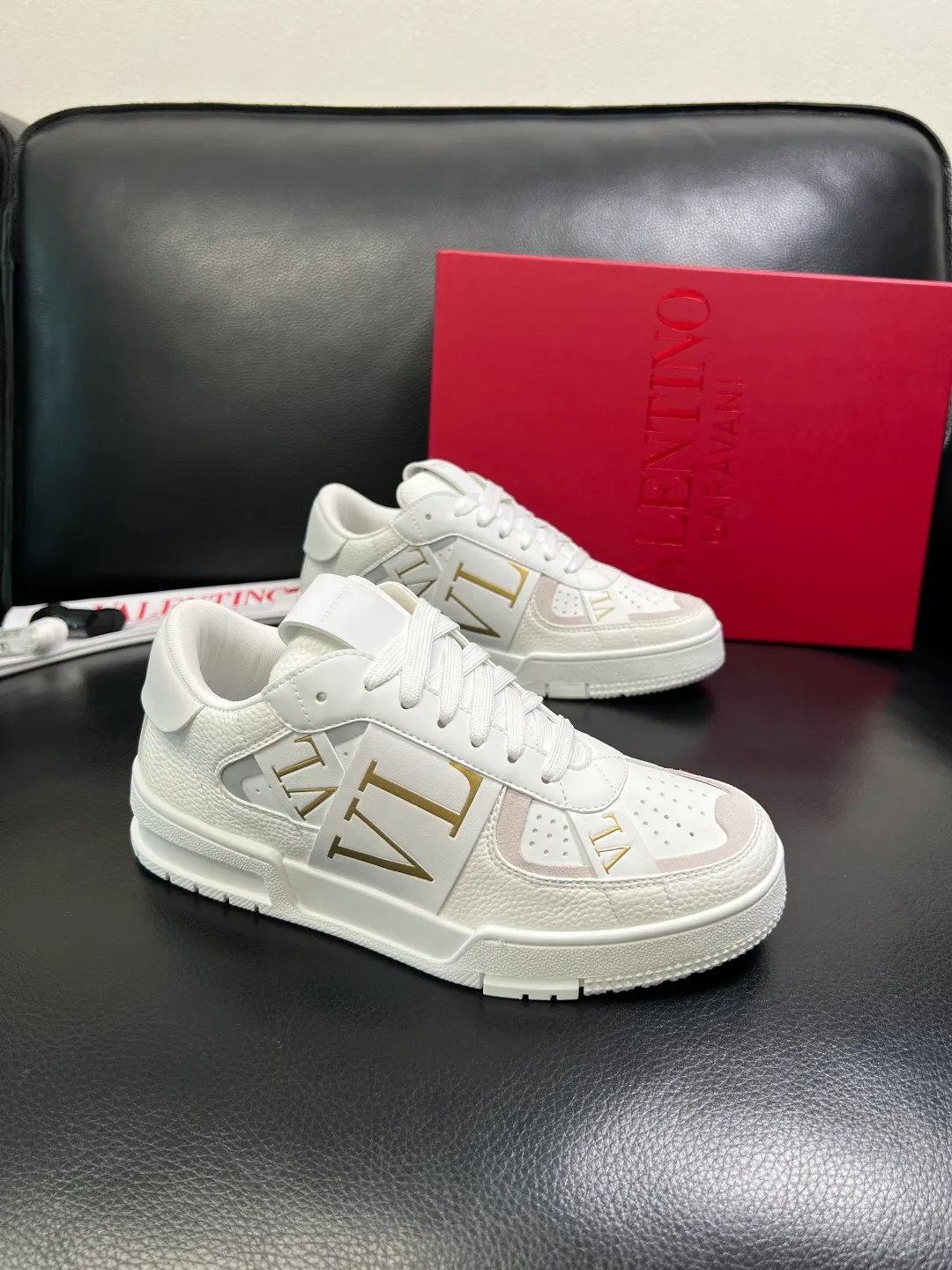 Men's shoes 💰660 VALENTINO High quality top craftsmanship Valentino, sports sneakers counter synchronization, uppers imported from Italy, high-quality splicing colorful complex crafts, imported cowhide lining soft and comfortable, soles: original soles specially provided by the original factory, T men's shoes 💰U exclusive movable molded soles super comfortable, original factory and single goods, welcome to compare, couple size 39-44 (customized 45)